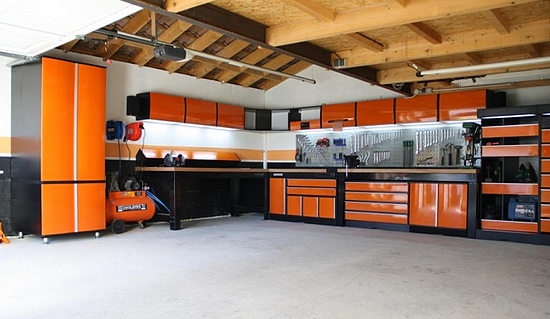 garage de nos anciennes : le garage moderne